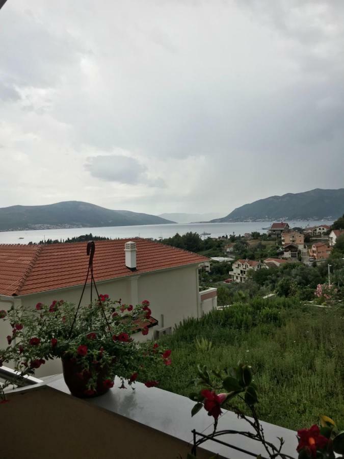 Id Apartments Tivat Exteriér fotografie